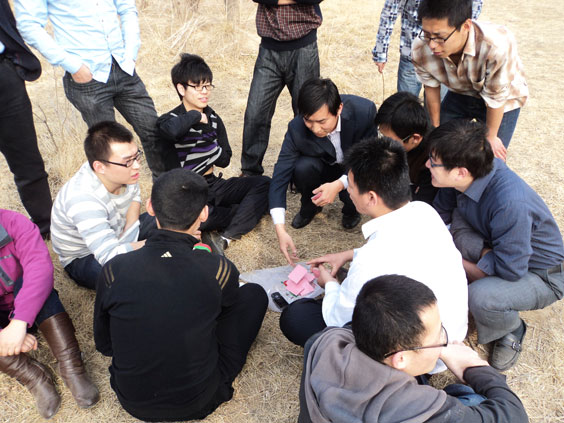 威龍公司組織“迎春天 提風貌”集體活動